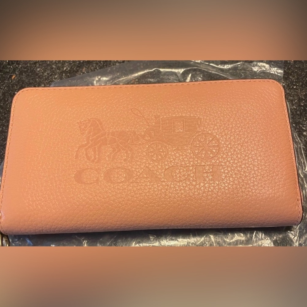 COACH BLUSH PINK LEATHER WRISTLET